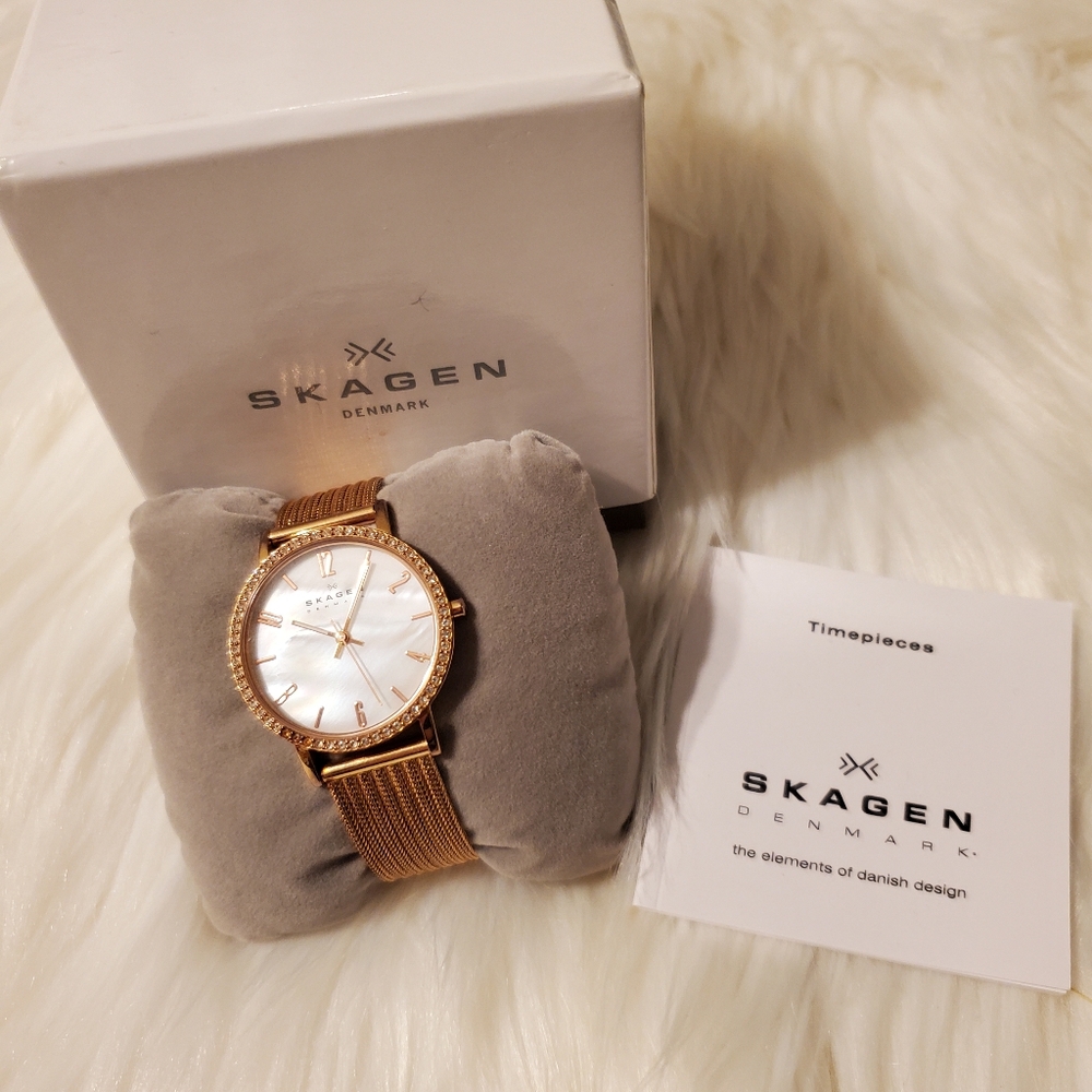 Skagen Rose Gold Mesh Timepiece 922SRRR NEEDS NEW BATTERY